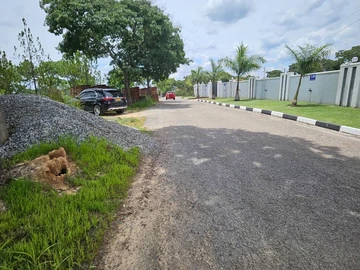 Stands & Residential Land