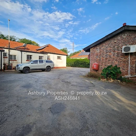 Prime Commercial  Property  For Sale On A Busy Major Road !! (Sole Mandate)
