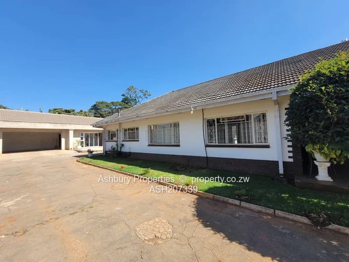 Well Loved Spacious Family Home in A Remarkable Neighbourhood (Sole Mandate)