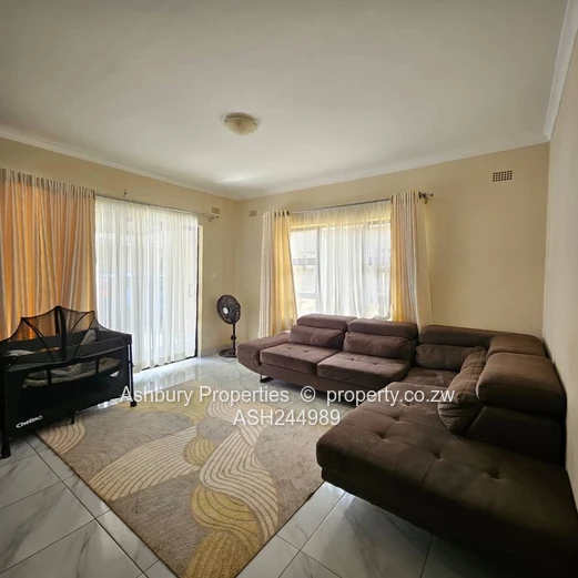 Spacious Cluster Unit in a Modern Secure Gated Complex