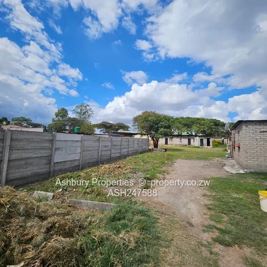 Greendale Commercial Property near Letombo Spar Amby Area (Sole Mandate)