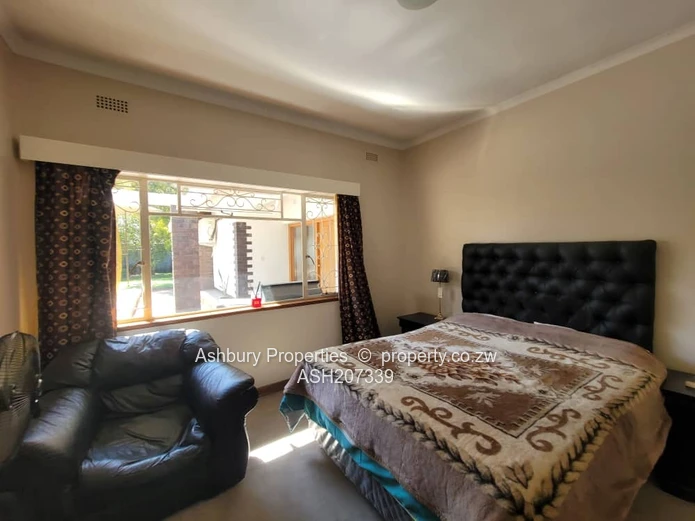 Well Loved Spacious Family Home in A Remarkable Neighbourhood (Sole Mandate)