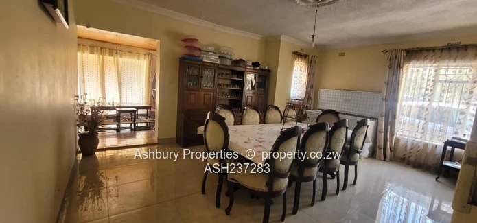 Sentosa 4-Bed Home w/ Thatched Gazebo & Borehole (Sole Mandate)