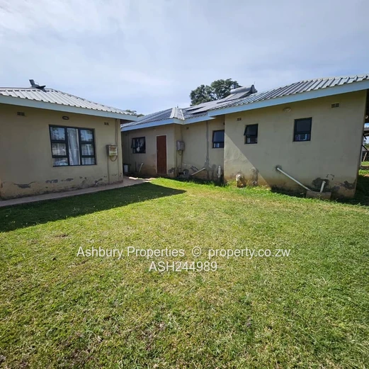 Spacious Cluster Unit in a Modern Secure Gated Complex