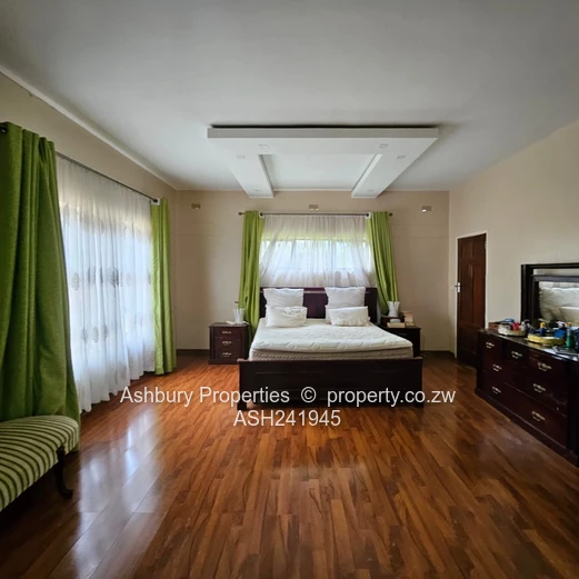 Modern Appealing and spaciously finished tasteful home (Sole Mandate)