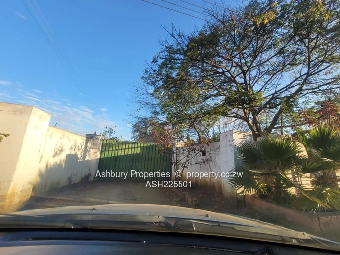 Old Marlborough near Stanchart Sports Club 