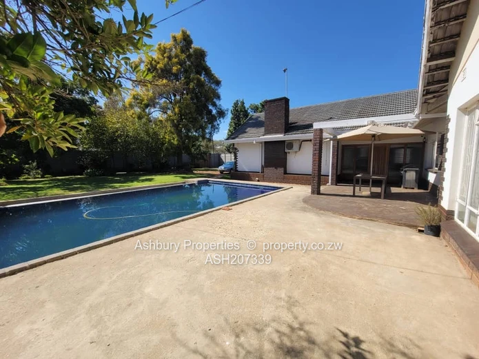 Well Loved Spacious Family Home in A Remarkable Neighbourhood (Sole Mandate)